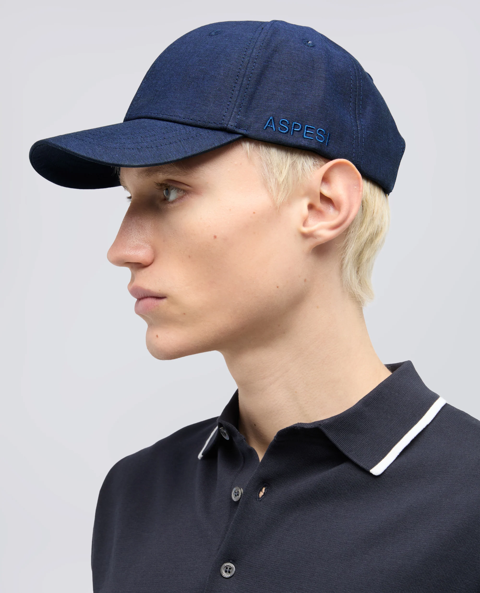 CAPPELLO IN COTONE CON VISIERA E SCRITTA "ASPESI" - BLU - Image 2