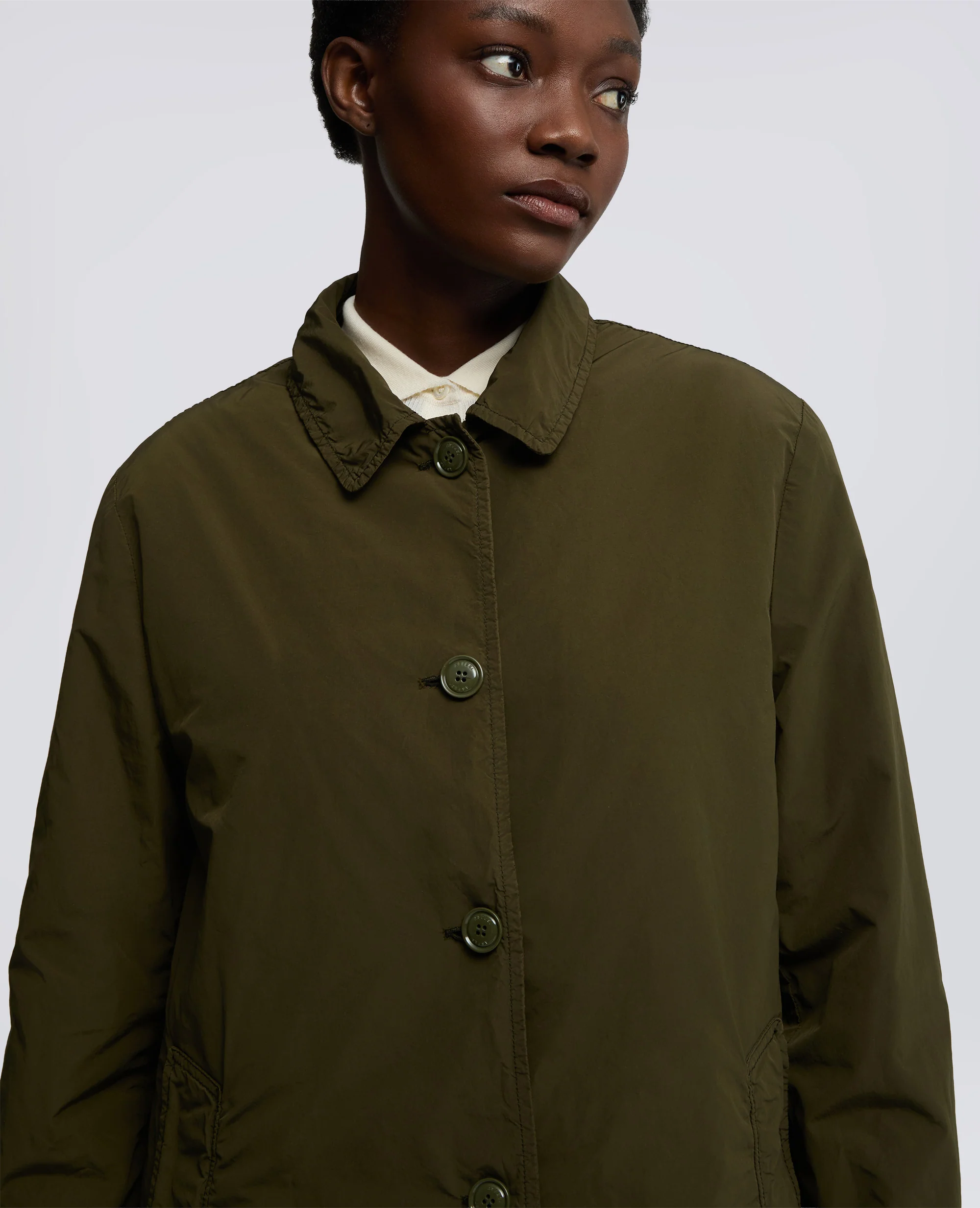 IMPERMEABILE IN POLIESTERE E NYLON COMPATTO - MILITARE - Image 4