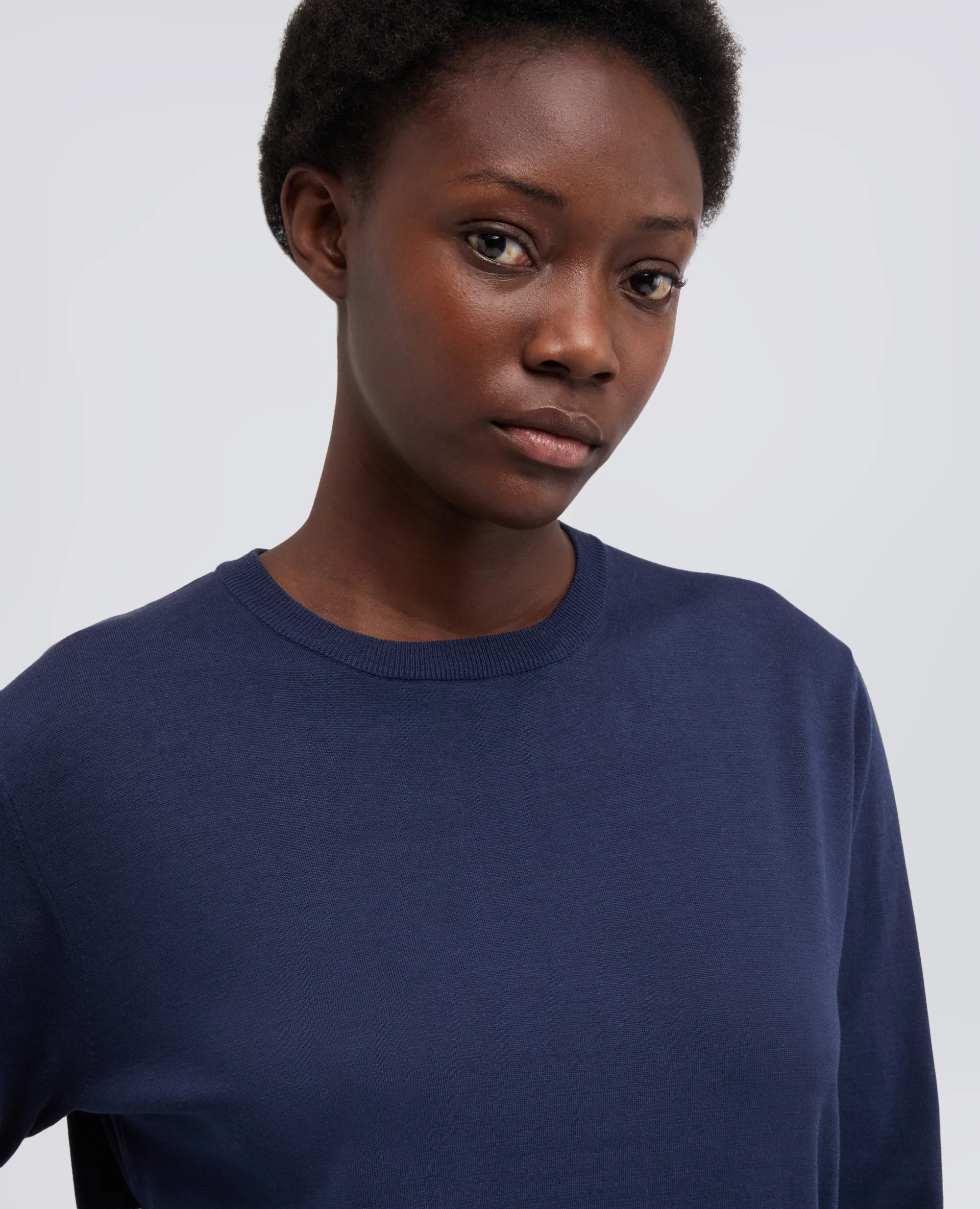 MAGLIA GIROCOLLO A MANICHE LUNGHE IN MISTO COTONE, SETA E LINO - NAVY - Image 4