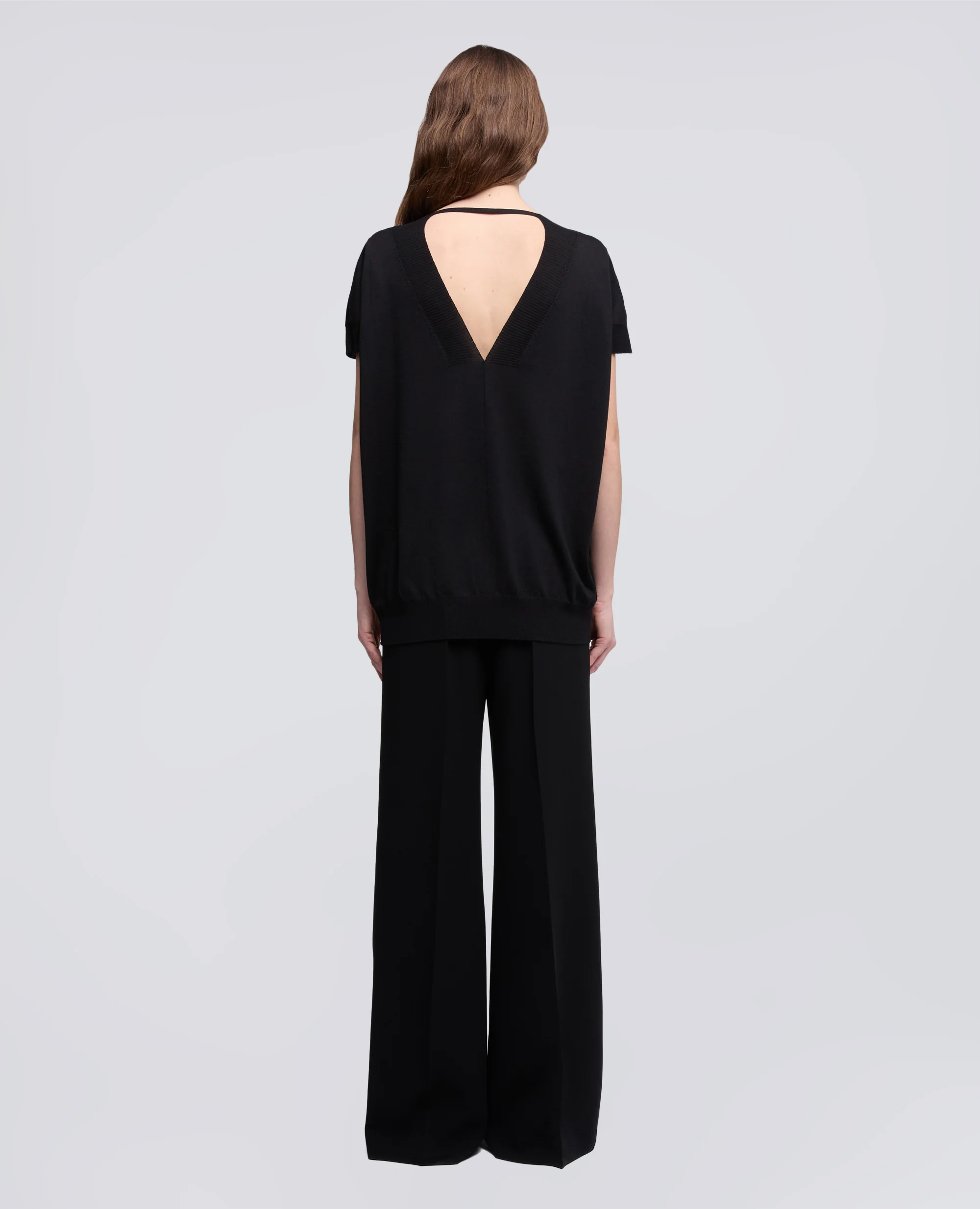 MAGLIA CON SCOLLO A V IN LANA E SETA - NERO - Image 3