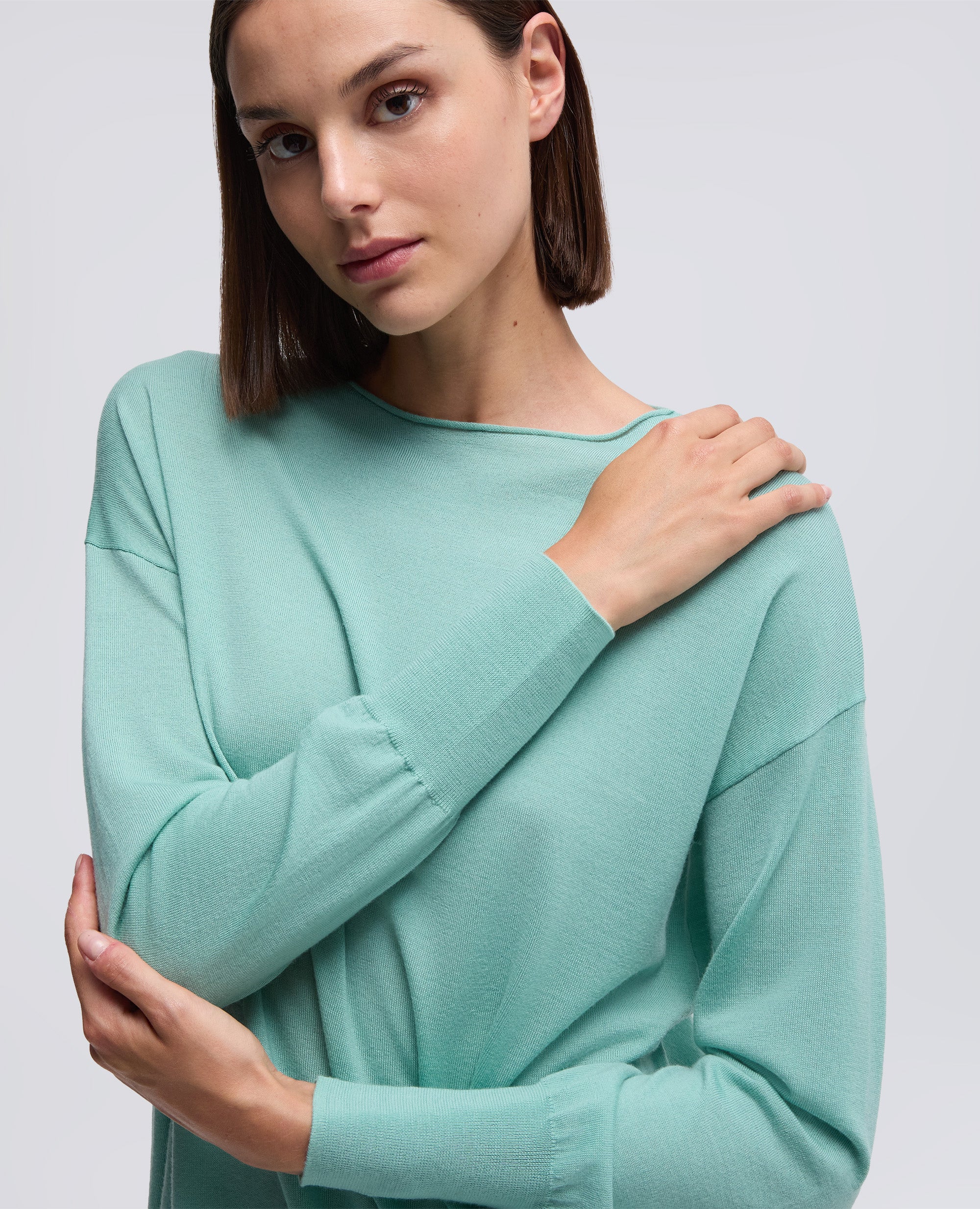 MAGLIA CON SCOLLO A BARCA IN LANA MERINO - ACQUA - Image 4