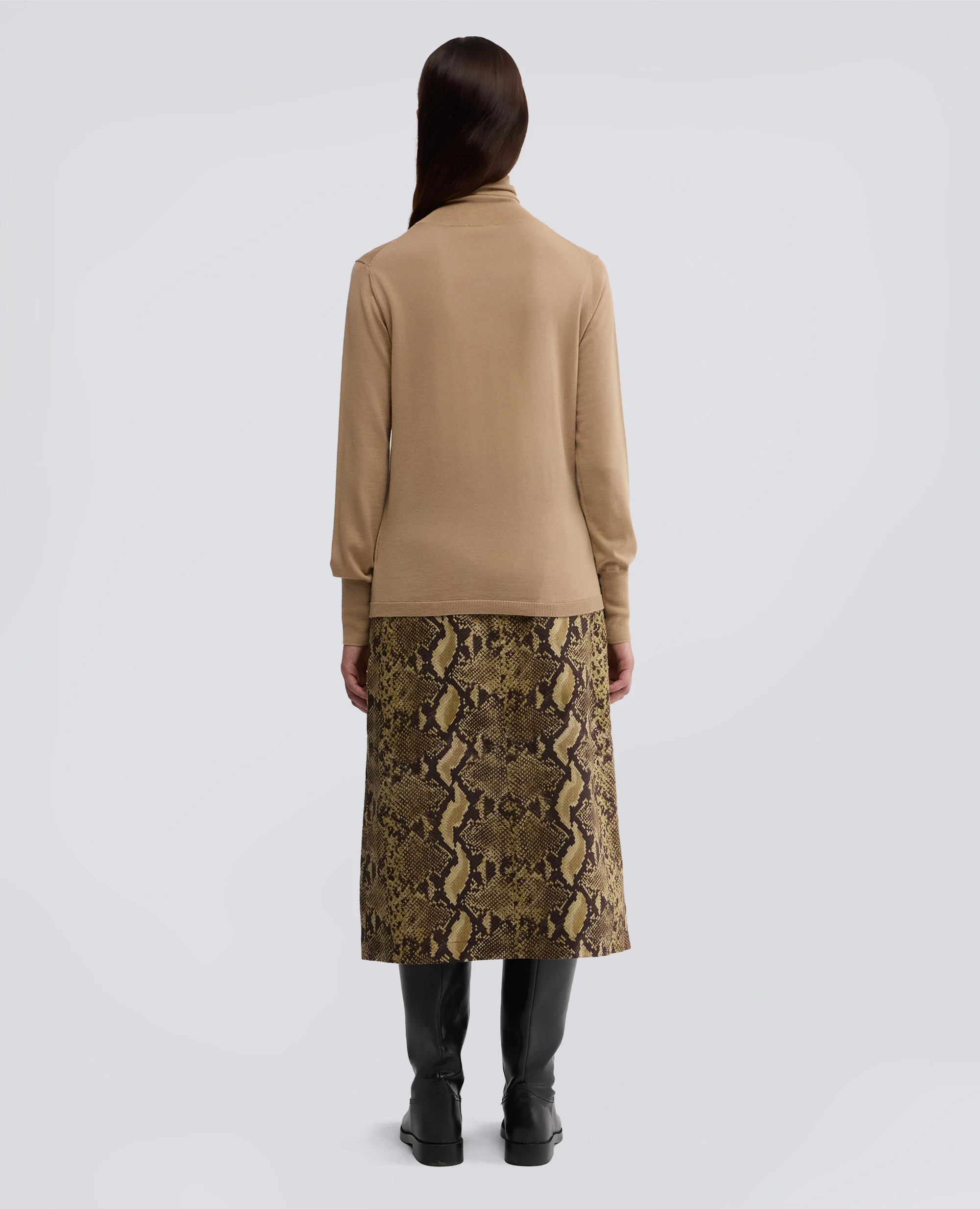 MAGLIA DOLCEVITA IN LANA MERINO - CAMMELLO - Image 3