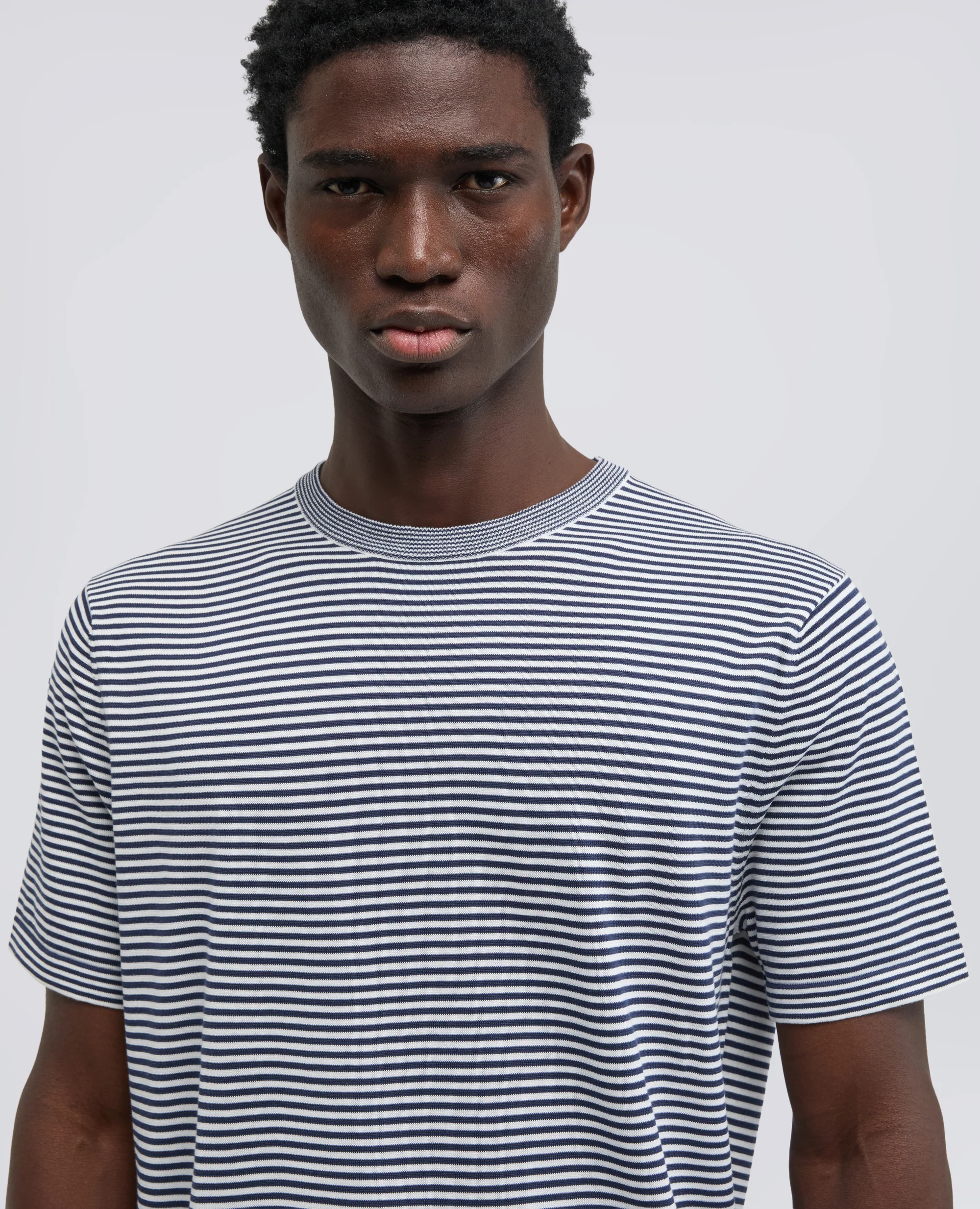 T-SHIRT IN FILATO DI MISTO LINO, SETA, COTONE - RIGA BLU - Image 4