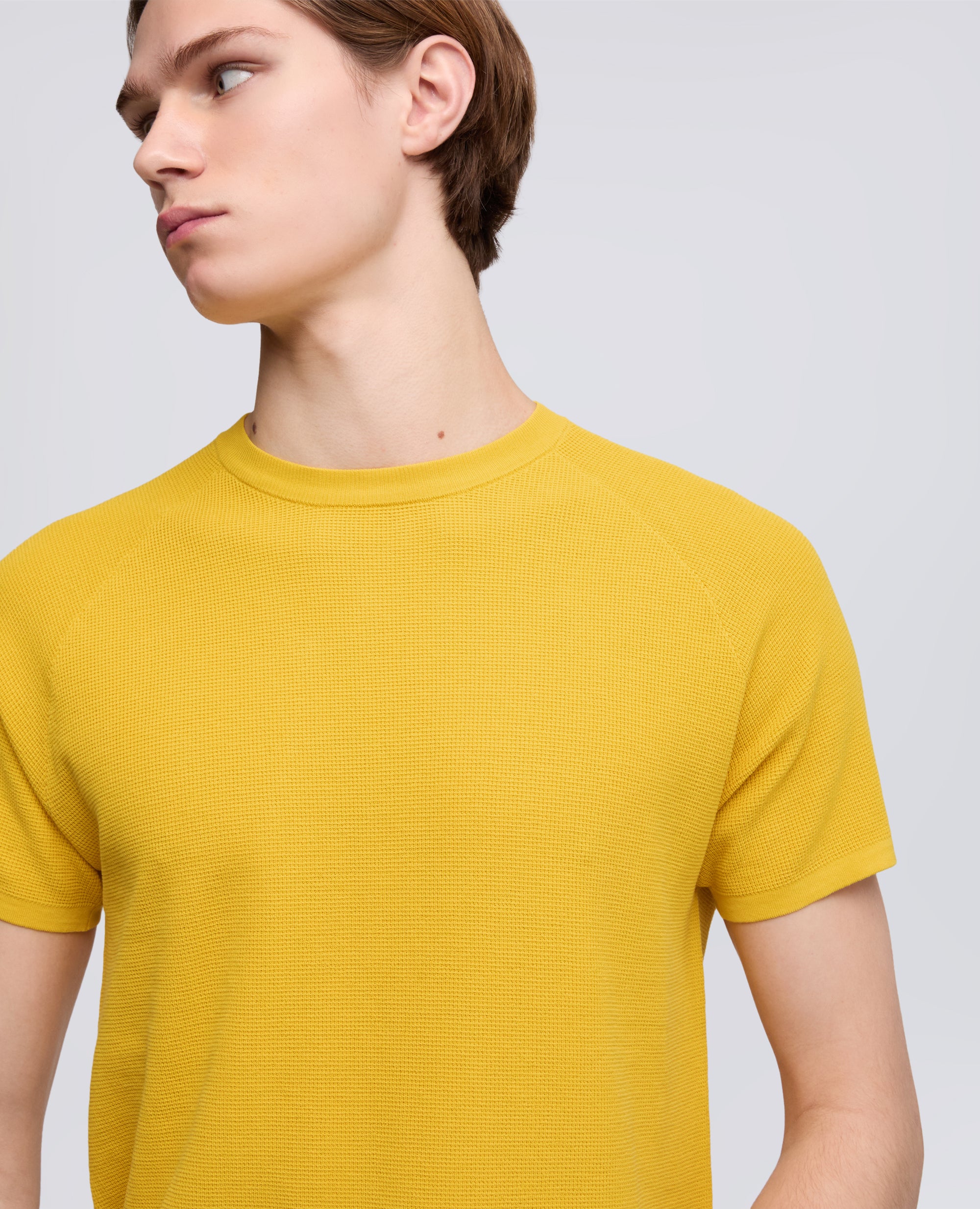 MAGLIA RAGLAN IN MICRO WAFFLE DI COTONE - GIALLO - Image 4
