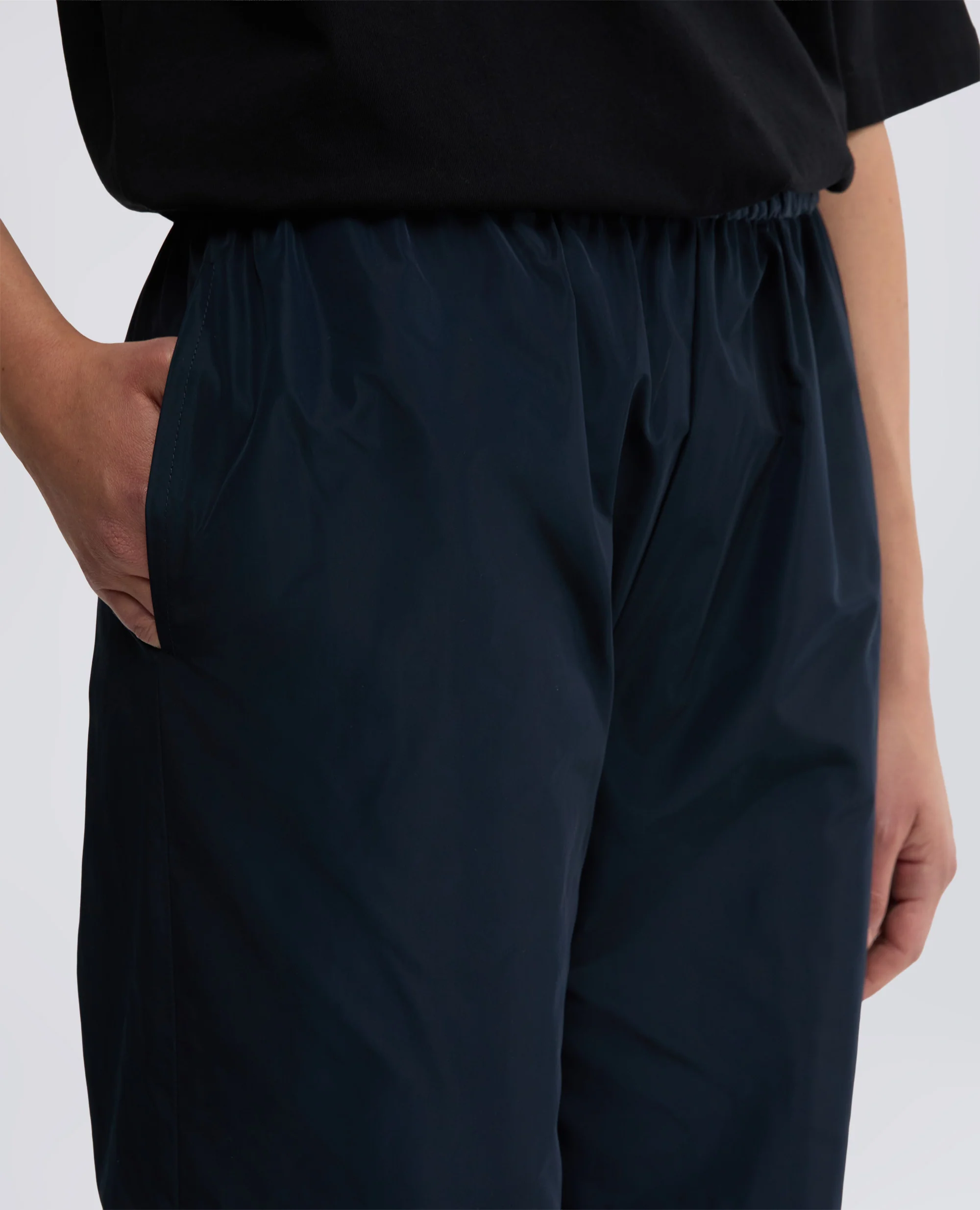 PANTALONE IN TESSUTO TECNICO - BLU NERO - Image 4